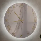 Reloj de pared de cristal con efecto mármol Calacatta y agujas de latón - Axis viadurini