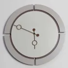 Reloj de pared redondo grande de diseño moderno en madera marrón y beige - Osvego viadurini