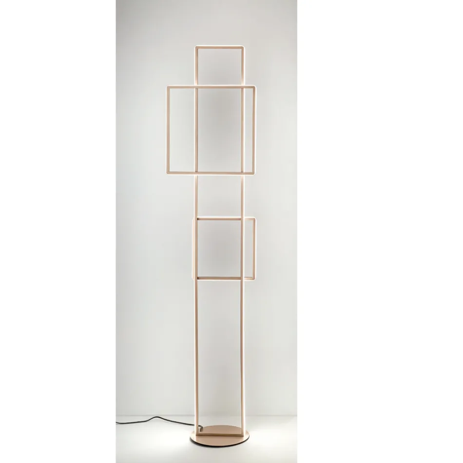 Lámpara de pie LED de diseño en metal pintado dorado o plateado - Formal viadurini