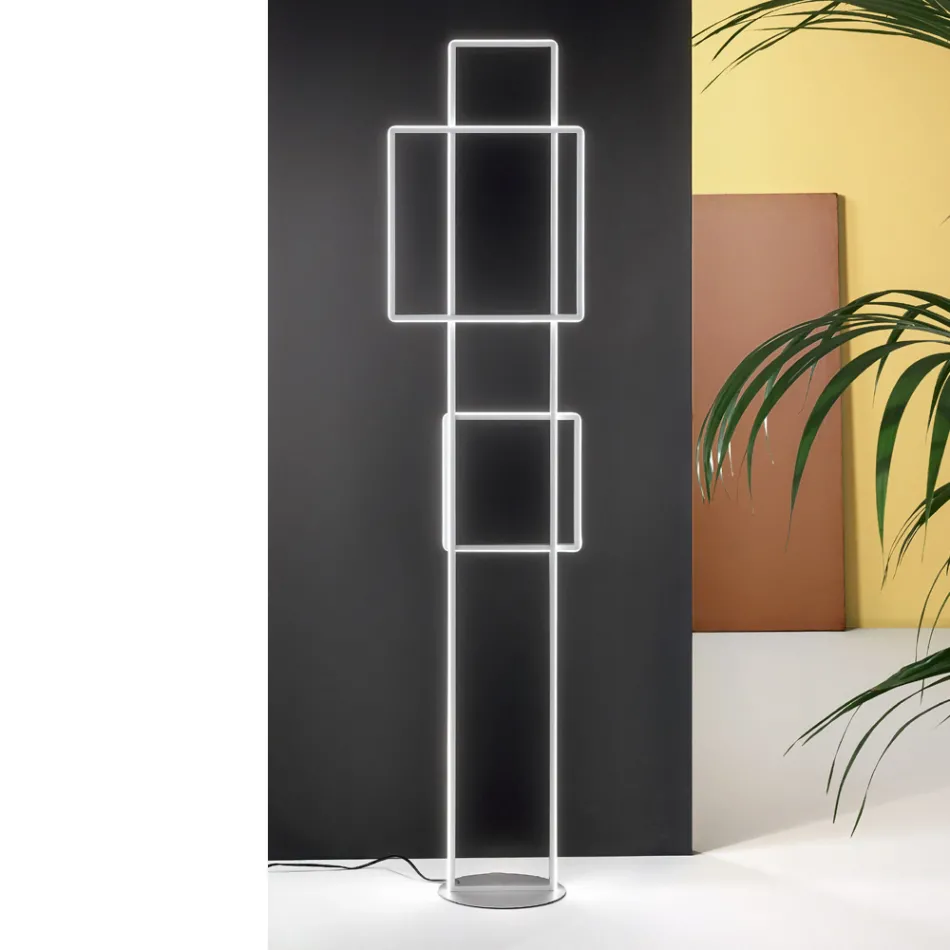 Lámpara de pie LED de diseño en metal pintado dorado o plateado - Formal viadurini