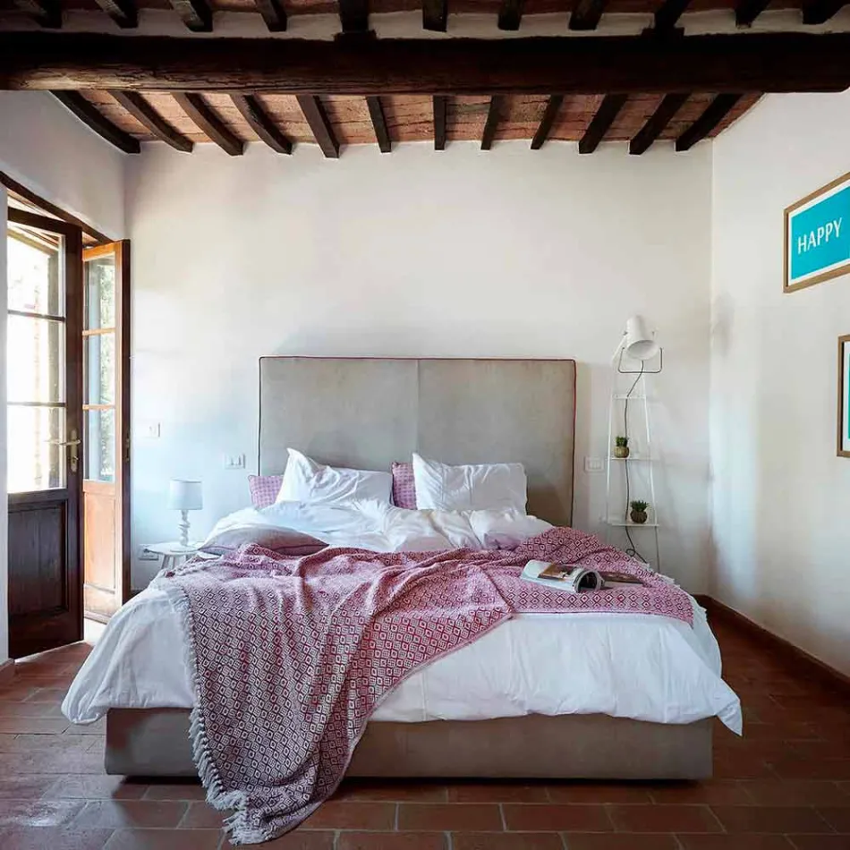 Lámpara de pie para salón en metal blanco o negro mate con estantes - Butler viadurini