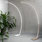 Lámpara de pie LED moderna regulable en metal negro, dorado o blanco - Góndola viadurini