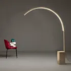 Lámpara de pie moderna con luz LED regulable en metal pintado - Picea viadurini