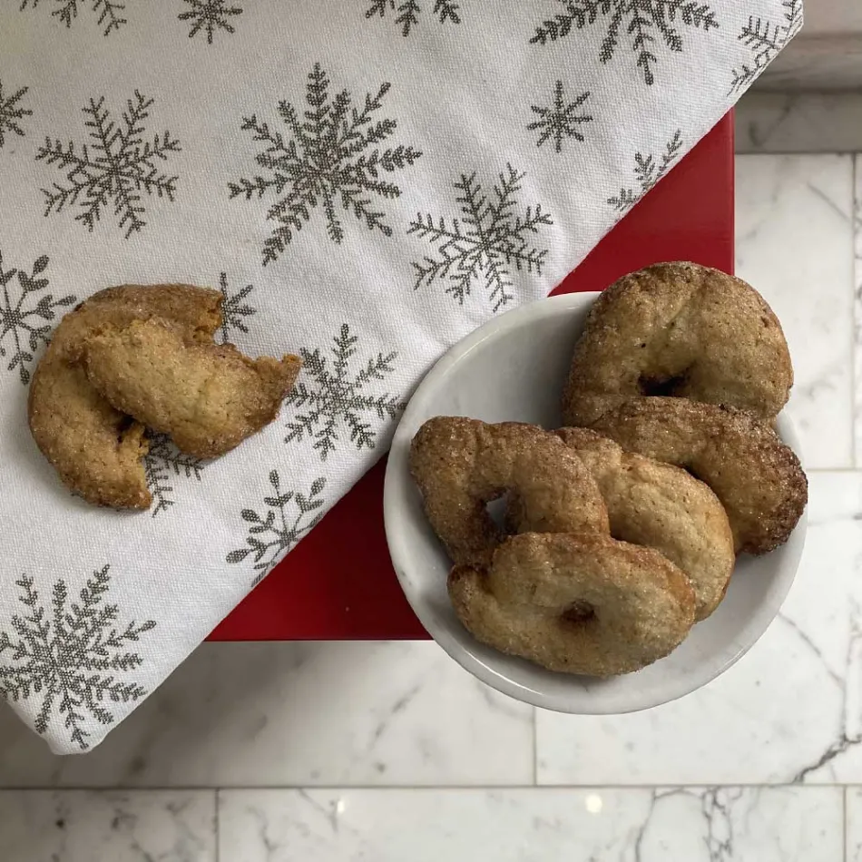 Plato Redondo Moderno en Mármol Varios Colores Hecho en Italia - Pin viadurini