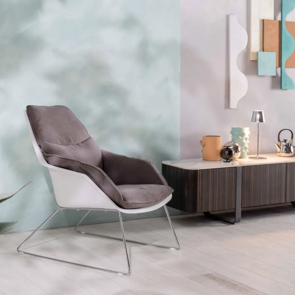 Sillón con base de metal, estructura de polipropileno y cojines de tela - Tablet viadurini