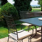 Sillón de metal apilable para exterior Hecho en Italia, 4 piezas - Pira viadurini