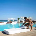 Sillón flotante Trona Luxury de diseño blanco, fabricado en Italia viadurini