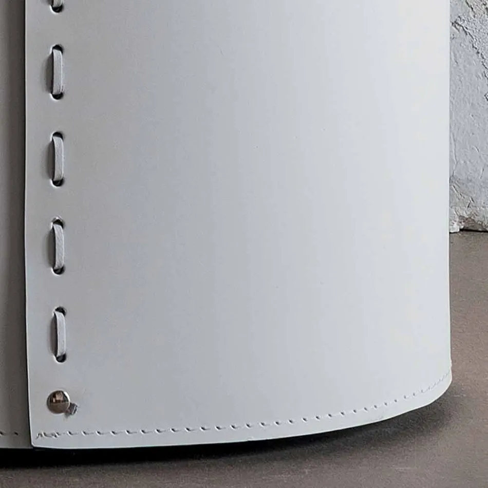 Lavadero ovalado en piel regenerada Riky hecho en Italia. viadurini