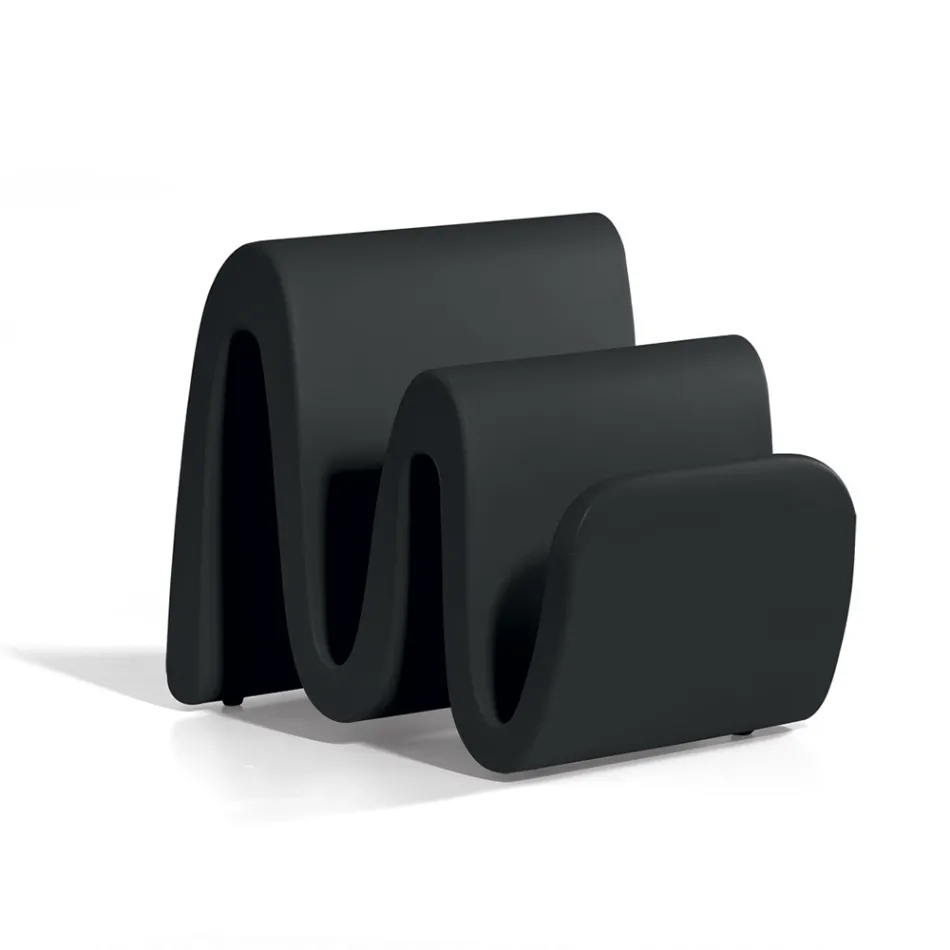 Revistero moderno de polietileno de colores Made in Italy - Muñoz viadurini