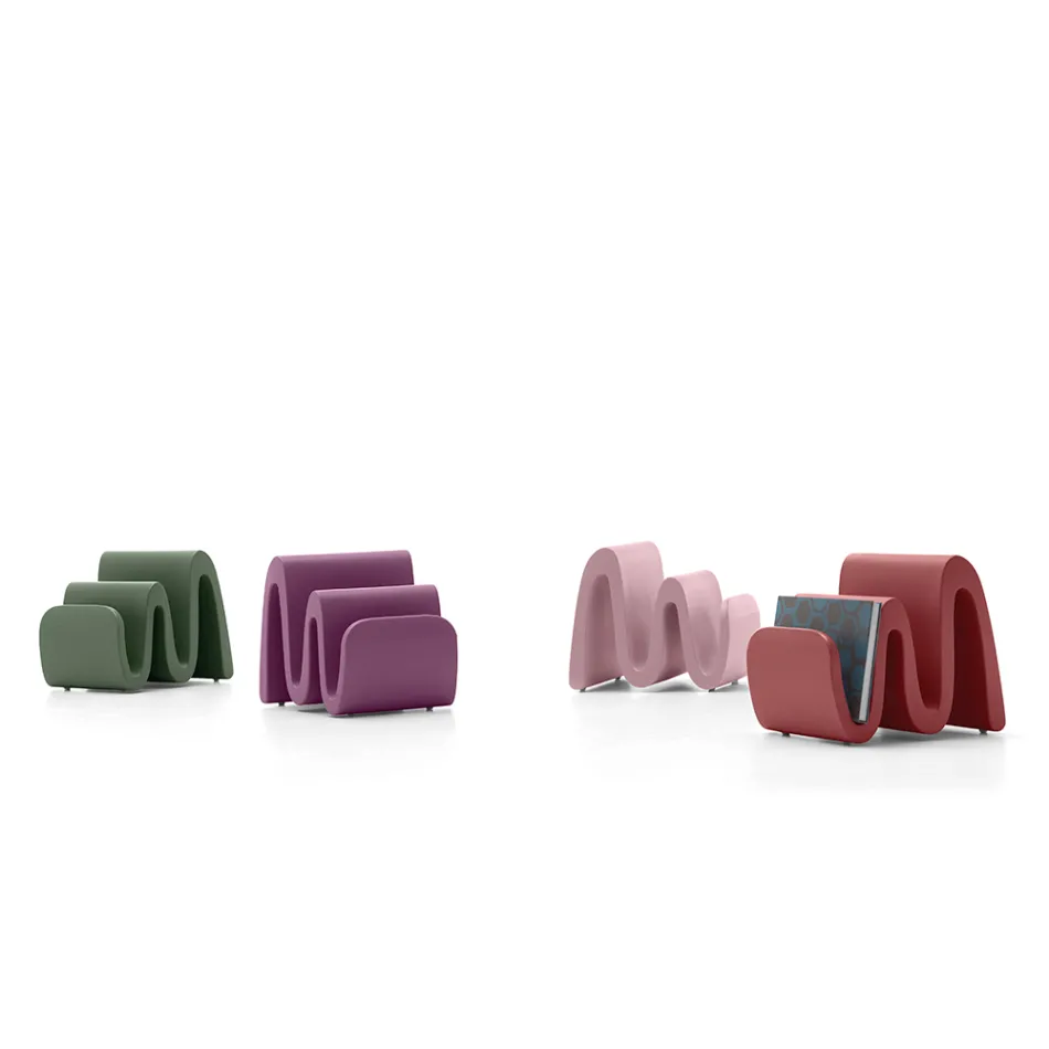 Revistero moderno de polietileno de colores Made in Italy - Munoz viadurini