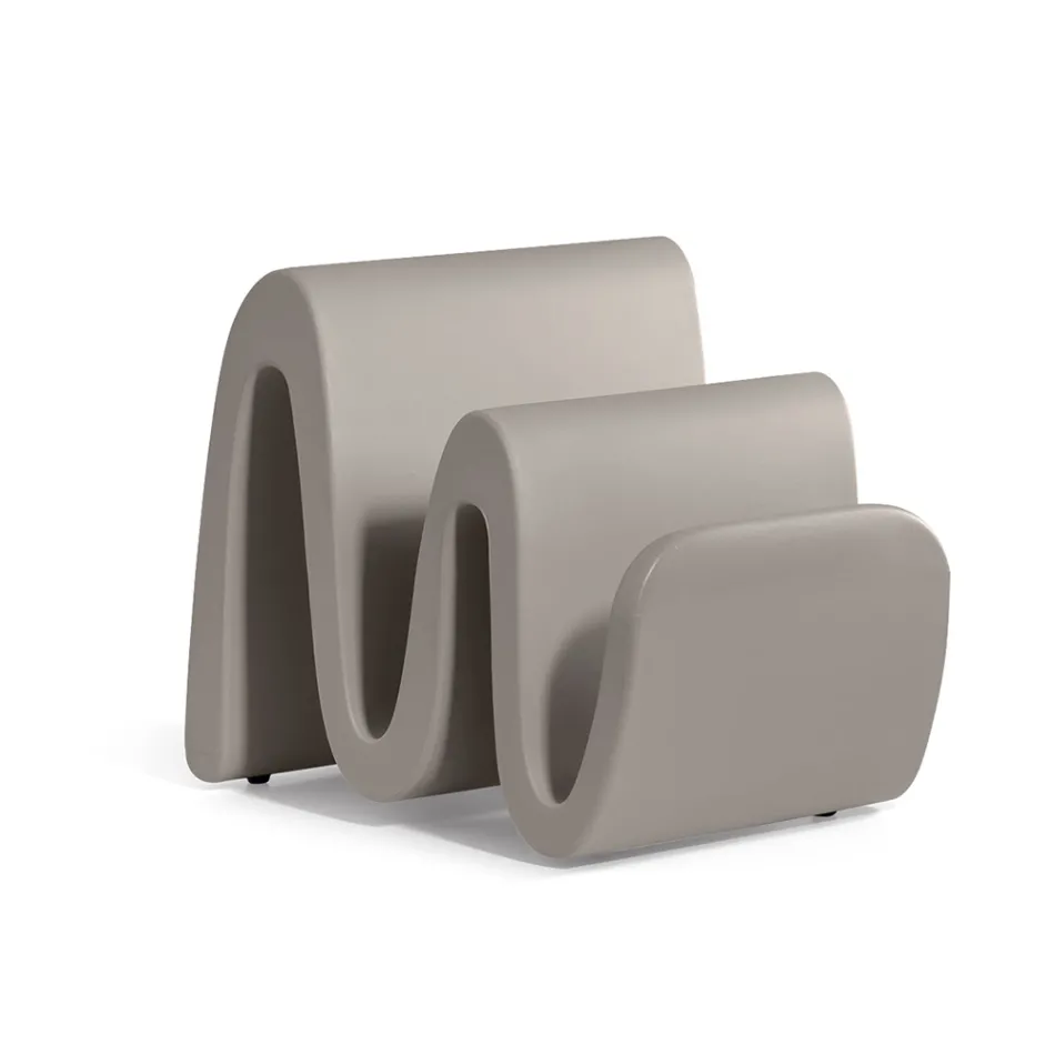 Revistero moderno de polietileno de colores Made in Italy - Muñoz viadurini