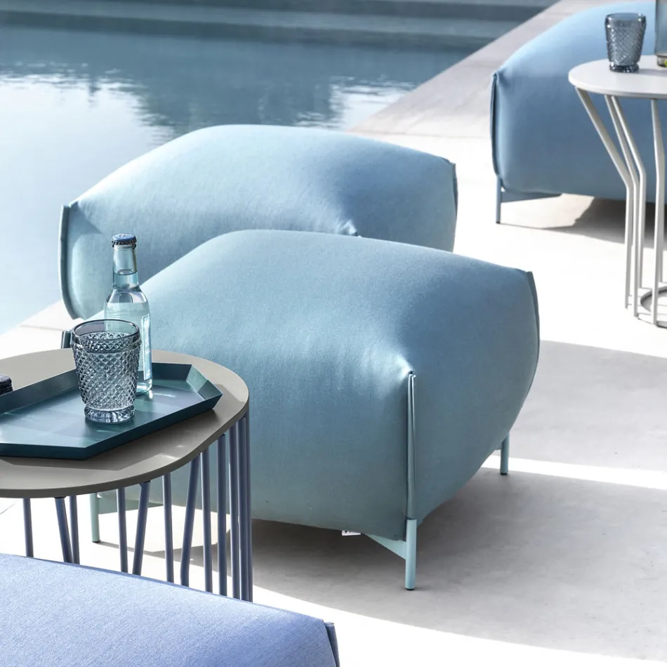 Puf de jardín de tela con pies de metal Made in Italy - Butter viadurini