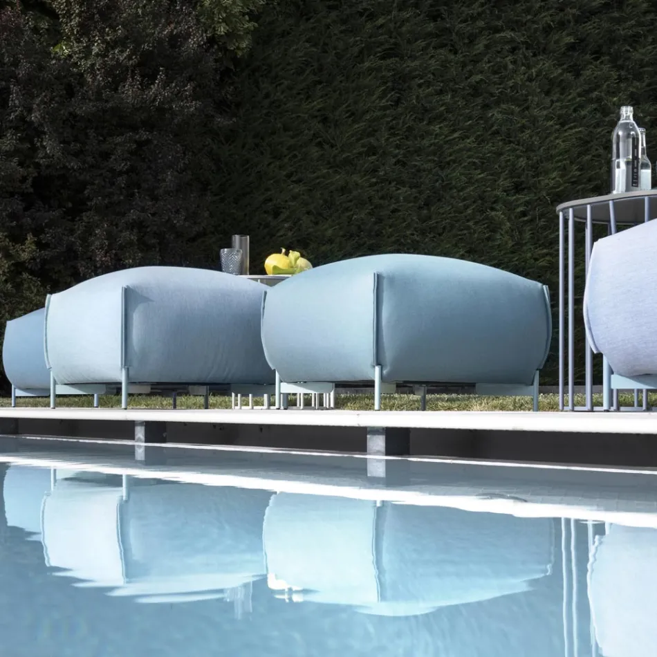 Puf de jardín de tela con pies de metal Made in Italy - Butter viadurini