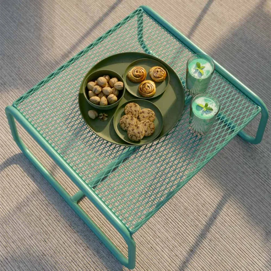 Mesa de centro tipo puf para jardín de diseño en metal coloreado Made in Italy - Karol viadurini