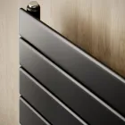 Radiador hidráulico simple en acero al carbono negro fabricado en Italia - Ciro viadurini