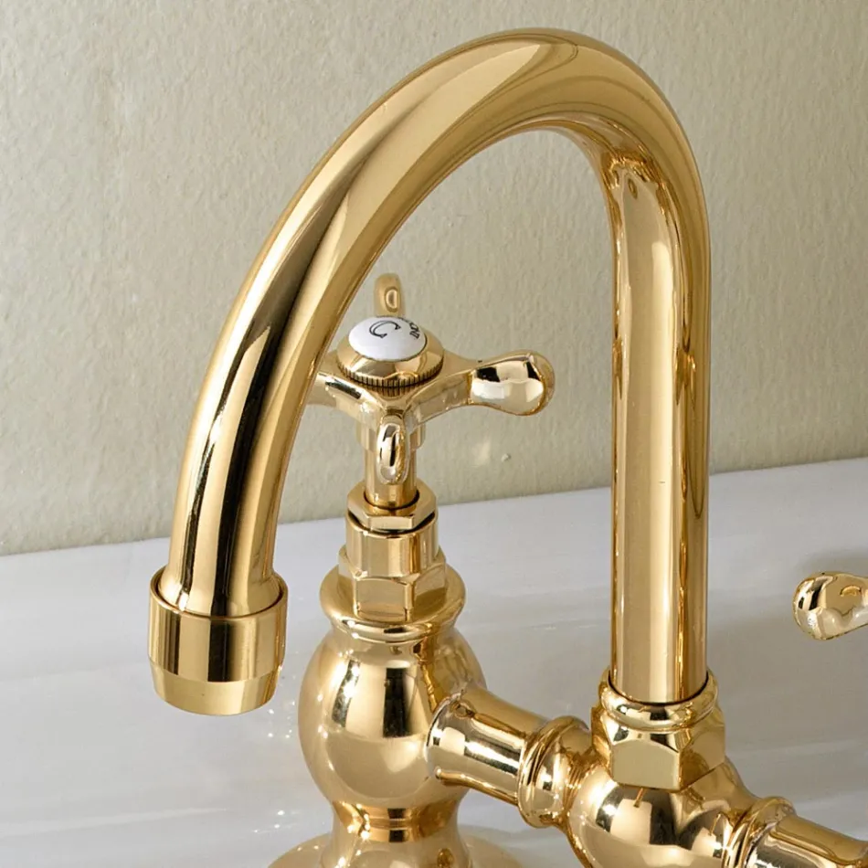 Grifo de puente clásico de latón hecho a mano para fregadero - Fioretta viadurini