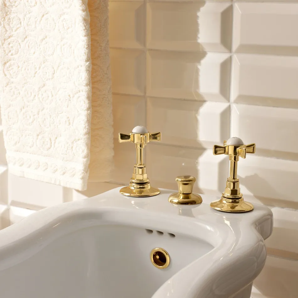 Grifos para bidé vintage de latón con entrega interna Made in Italy - Katerina viadurini