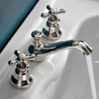 Grifo para lavabo de baño con 3 orificios en latón con desagüe estilo clásico - Ercolina viadurini