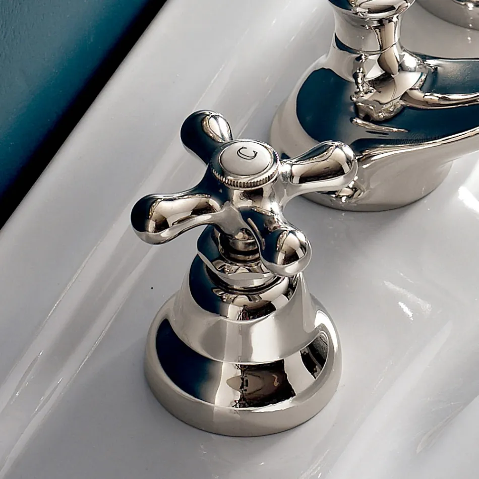 Grifo para lavabo de baño con 3 orificios en latón con desagüe estilo clásico - Ercolina viadurini