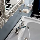 Grifo para lavabo de baño con 3 orificios en latón con desagüe estilo clásico - Ercolina viadurini