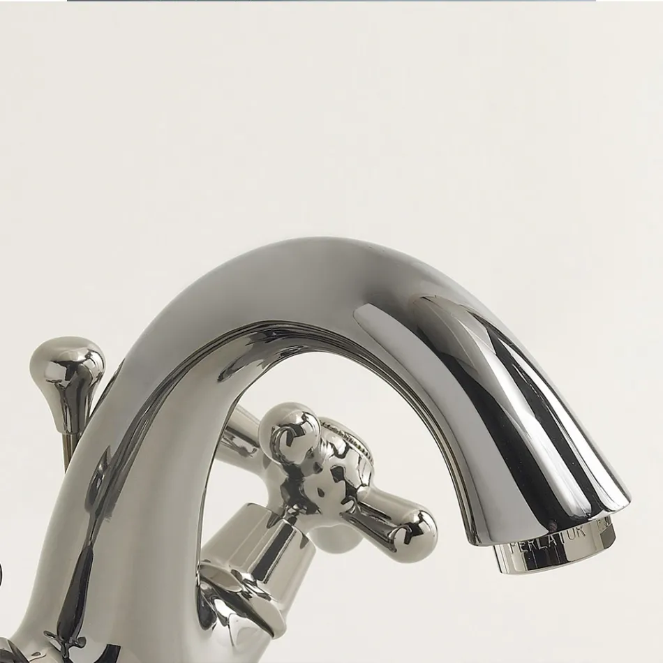 Grifo para lavabo de baño de un orificio en latón con desagüe estilo clásico - Ercolina viadurini