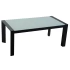 Salón compuesto por sofá, mesa de centro y sillones con reposapiés - Tablón de anuncios viadurini