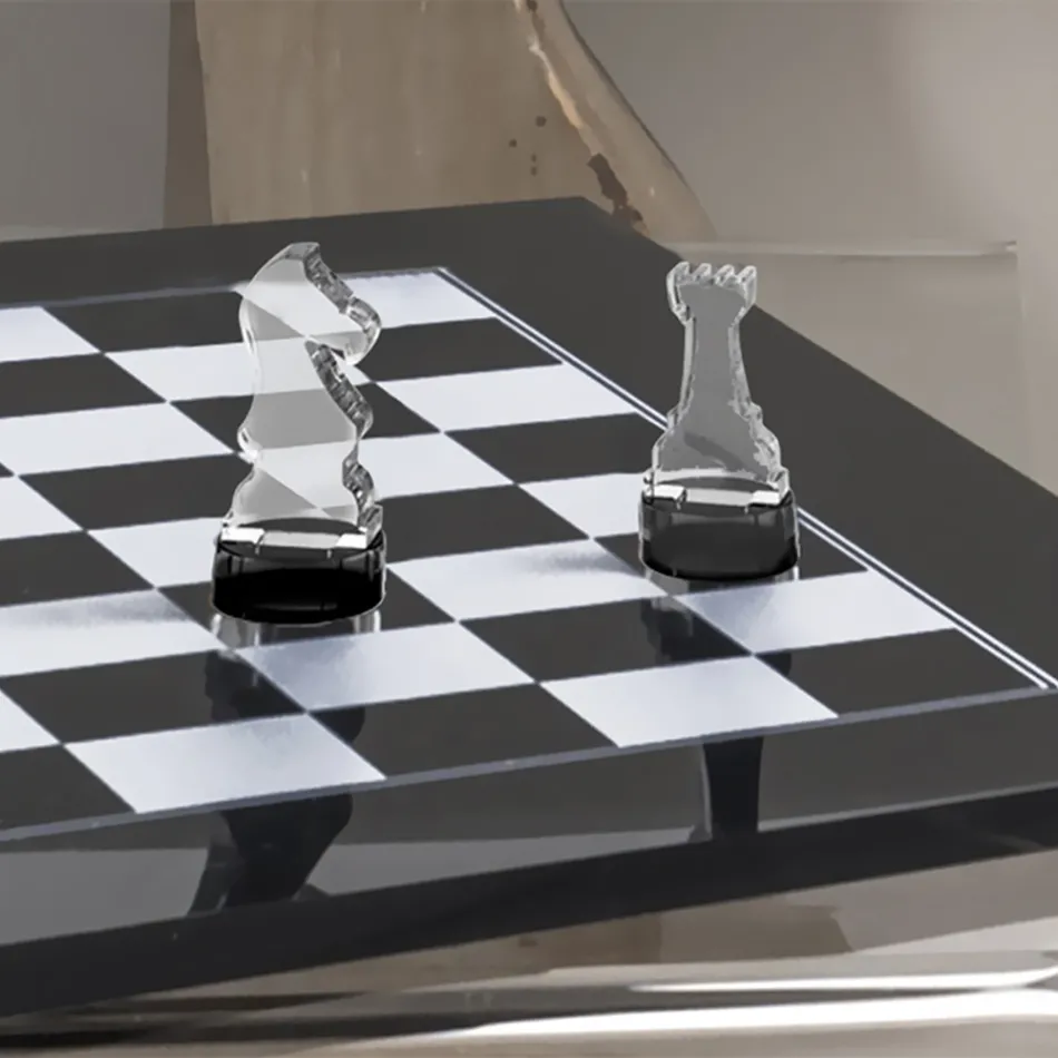 Tablero de ajedrez moderno de plexiglás negro o blanco hecho en Italia - Checkmate viadurini