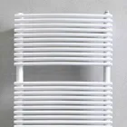 Calentador de toallas de baño hidráulico de diseño vertical en acero 1013 W - Griffin viadurini