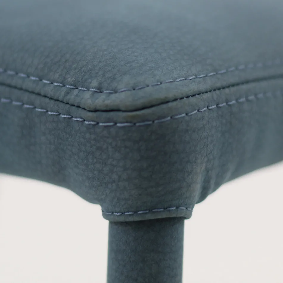 Silla de comedor totalmente tapizada en piel sintética Made in Italy - Eloi viadurini