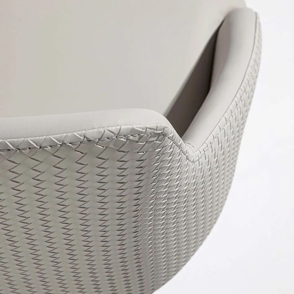 Silla de ecopiel con respaldo decorado y base de metal negro, 2 piezas - Nima viadurini