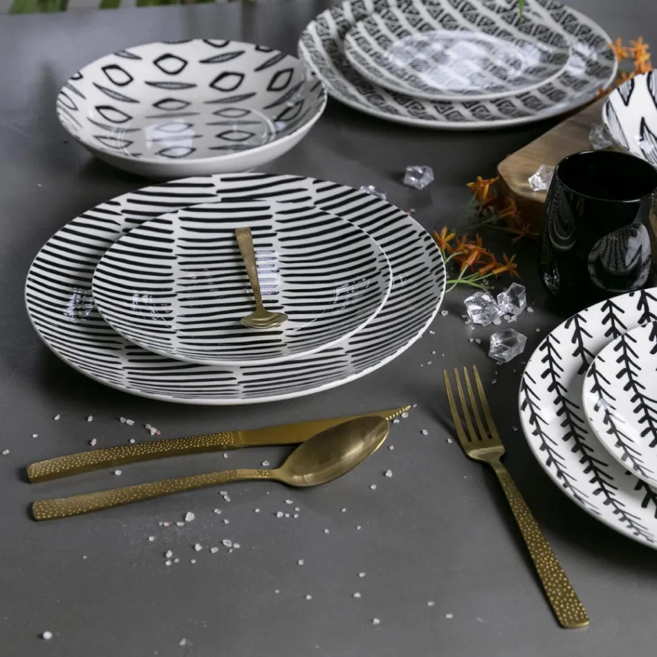 Juego de cubiertos de acero dorado satinado efecto tortuga 24 piezas - Rock viadurini