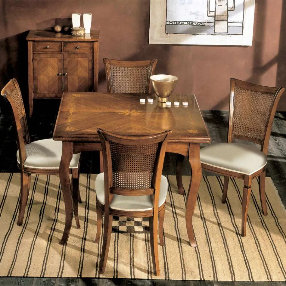 Juego de cuatro sillas Bassano de madera y tela, fabricadas en Italia - Ámbar viadurini