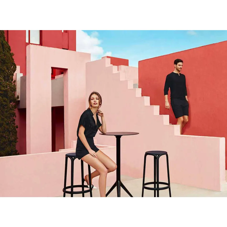 Taburete de exterior Brooklyn by Vondom en polipropileno, H 76 cm viadurini