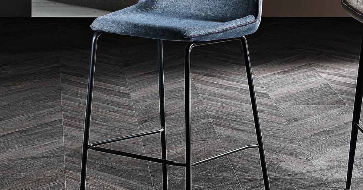 Taburete moderno de tela y metal coloreado Made in Italy