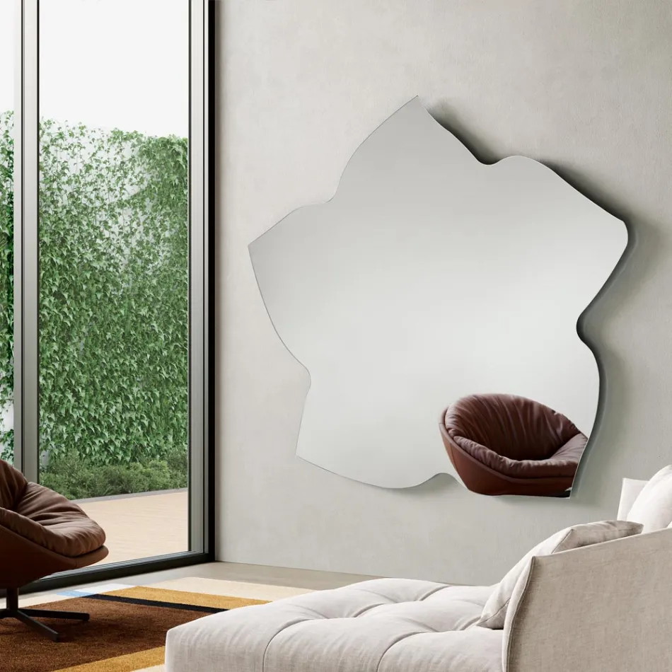 Espejo con forma de hoja disponible en dos tamaños y colores. Fabricado en Italia - Levian viadurini