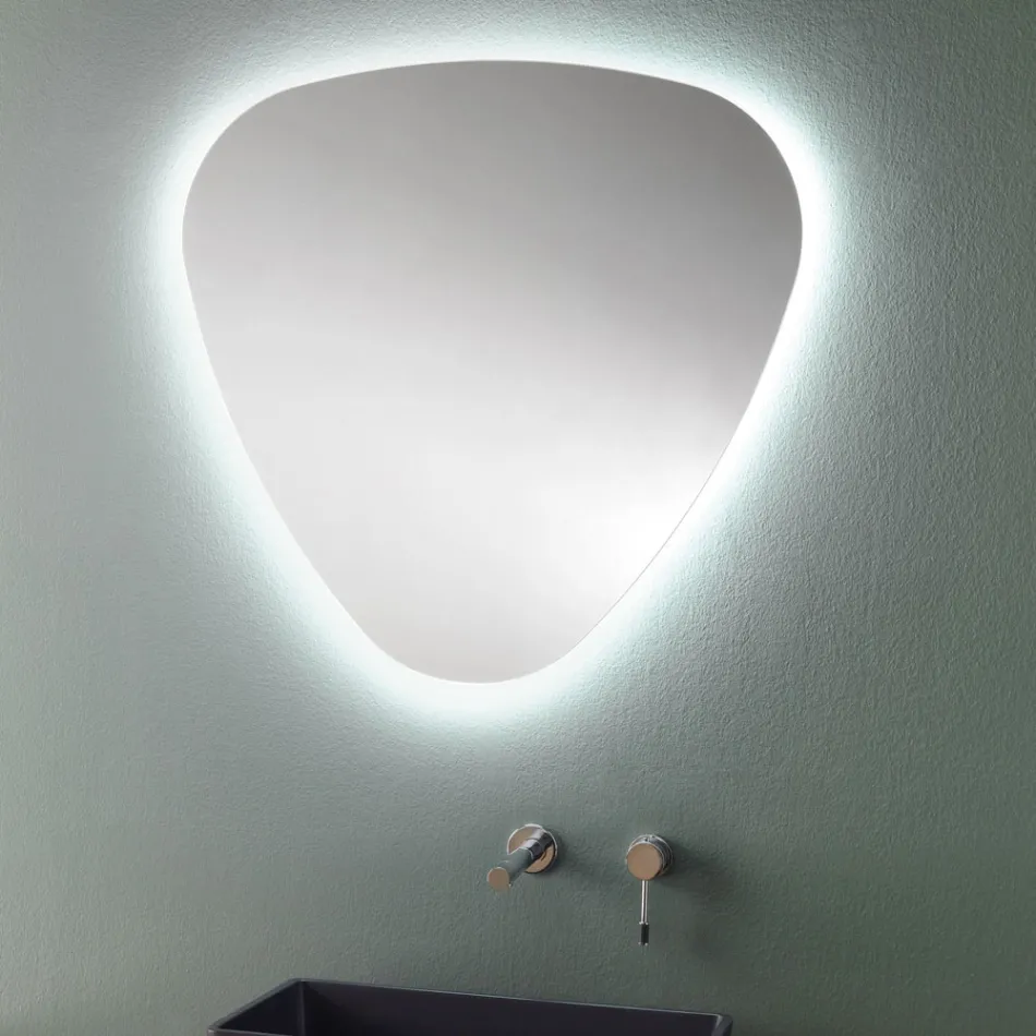 Espejo de pared en forma para baño con retroiluminación LED preciosa - Trigolo viadurini