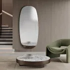 Espejo de pared Arabella con grabados, fabricado en Italia. viadurini