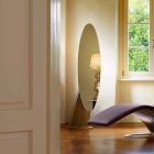 Espejo de suelo de diseño en madera de fresno y metal Made in Italy - Cuspide viadurini