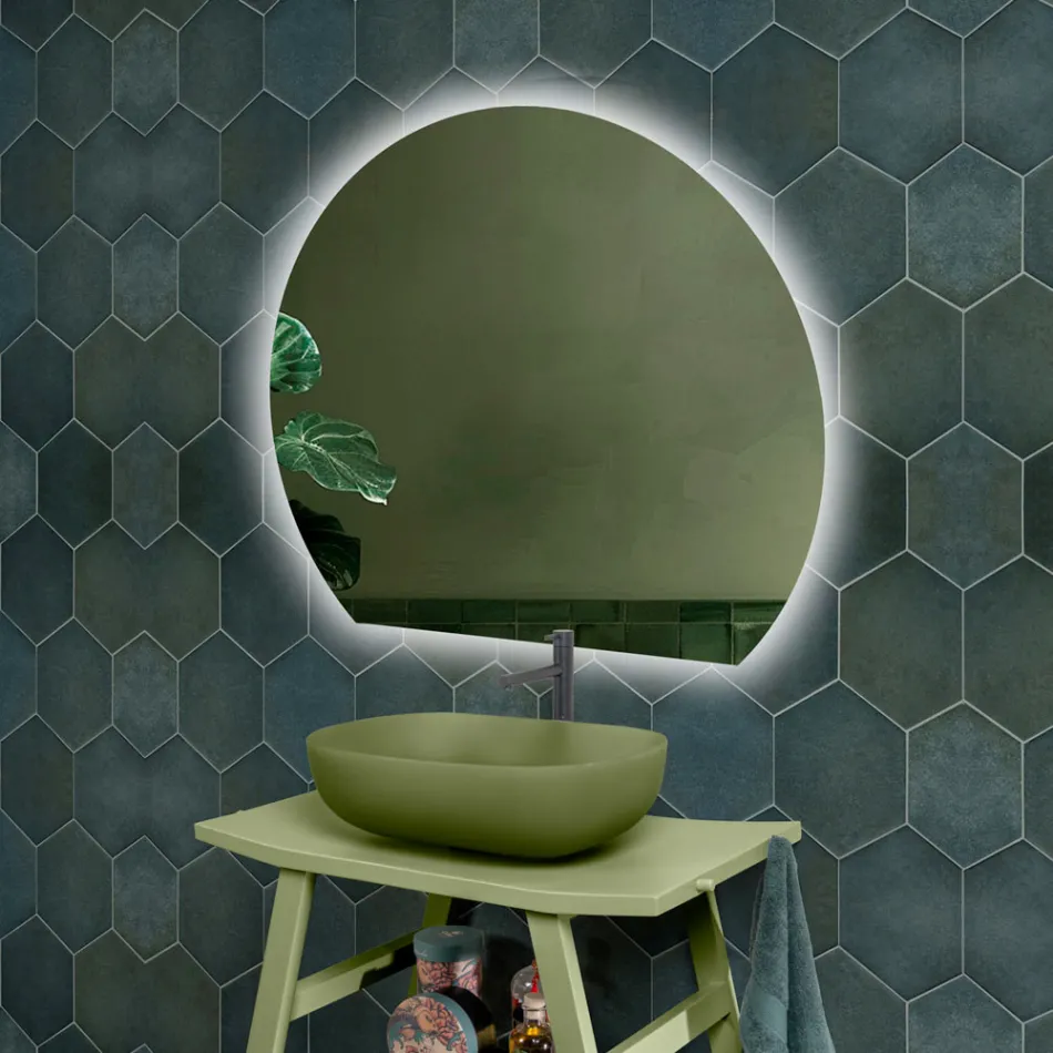 Espejo retroiluminado con tira de luz LED continua en la pared - Excelsior viadurini