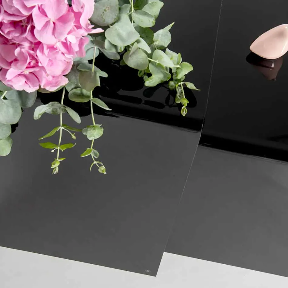 Mesas de diseño en plexiglás coloreado producido en Italia, Spinoso. viadurini