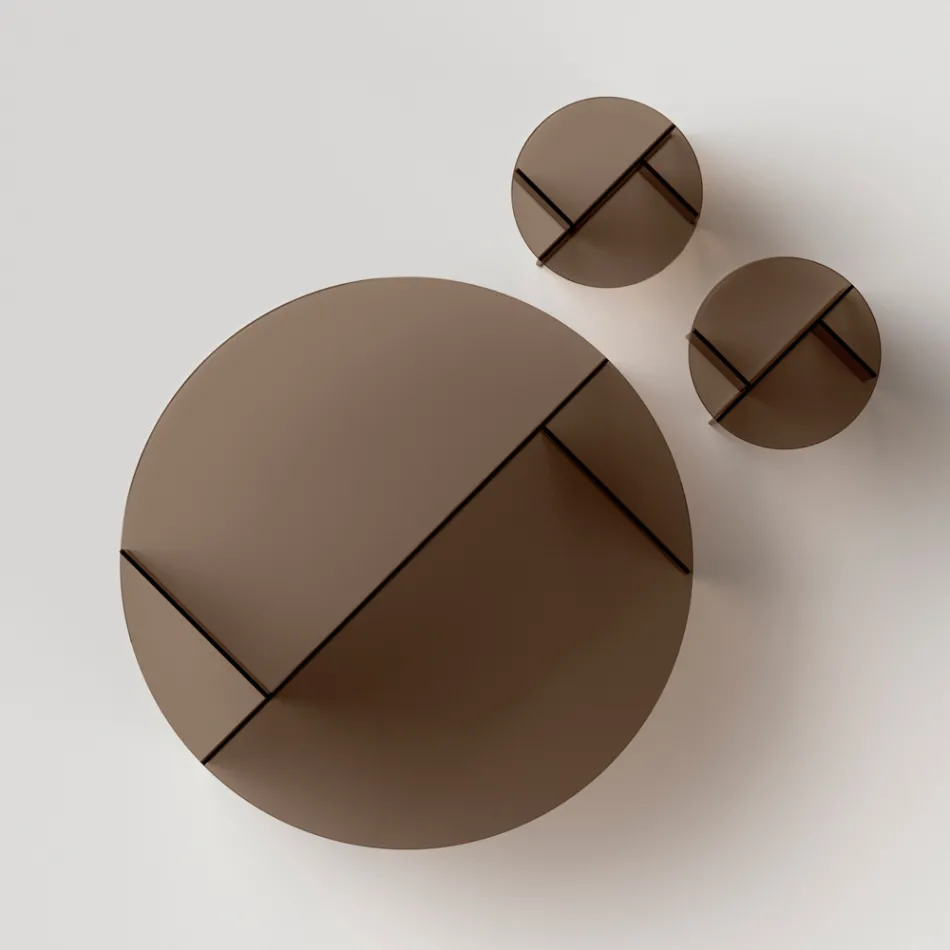 Mesa de centro Laris de cristal bronce con un diseño refinado, fabricada en Italia. viadurini