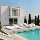 Mesita de jardín con tapa redonda en polietileno Made in Italy - Tibaldo viadurini