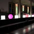 Mesa de centro iluminada de colores de diseño moderno con opción de accesorio - Dadostar viadurini