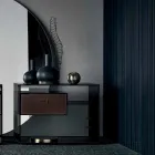 Mesa auxiliar o mesita de noche para sofá en vidrio ahumado con cajón de cuero - Linzy viadurini