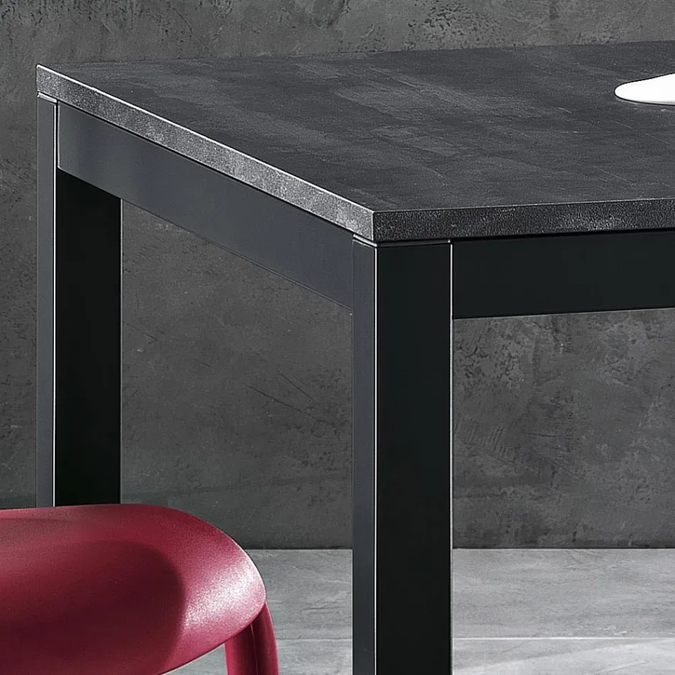 Mesa extensible hasta 180 cm en metal antracita Made in Italy - Beatrise viadurini