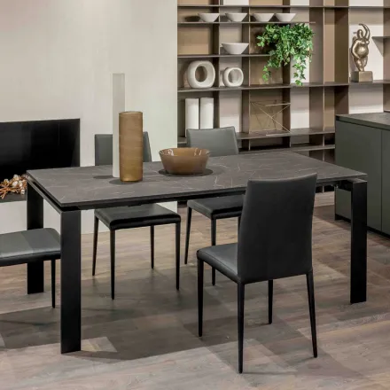 Mesa extensible de 310 cm con tablero laminado y base de metal - Spilla viadurini