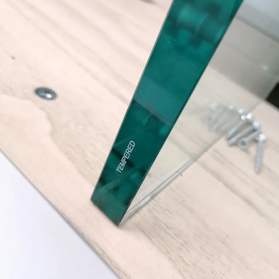 Mesa Extensible hasta 300 cm en Madera Chapada y Vidrio - Lágrima viadurini