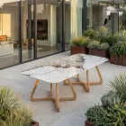 Mesa con tapa de cerámica y base de teca maciza Made in Italy - Blusa viadurini