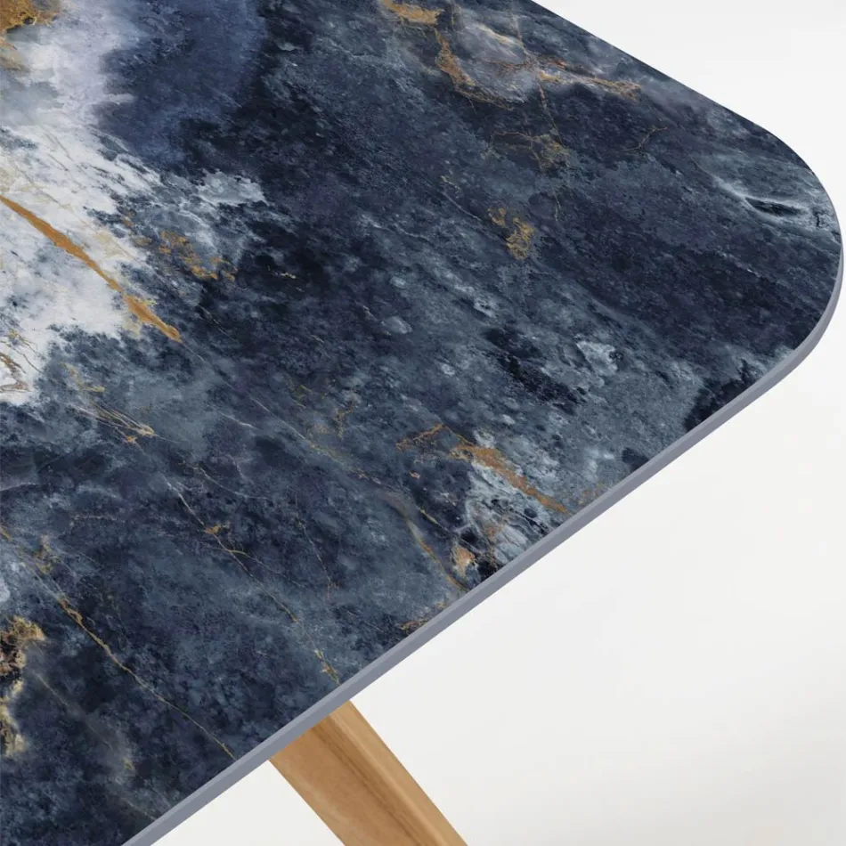 Mesa de exterior con base de madera y tapa de cerámica azul océano - Infinity viadurini