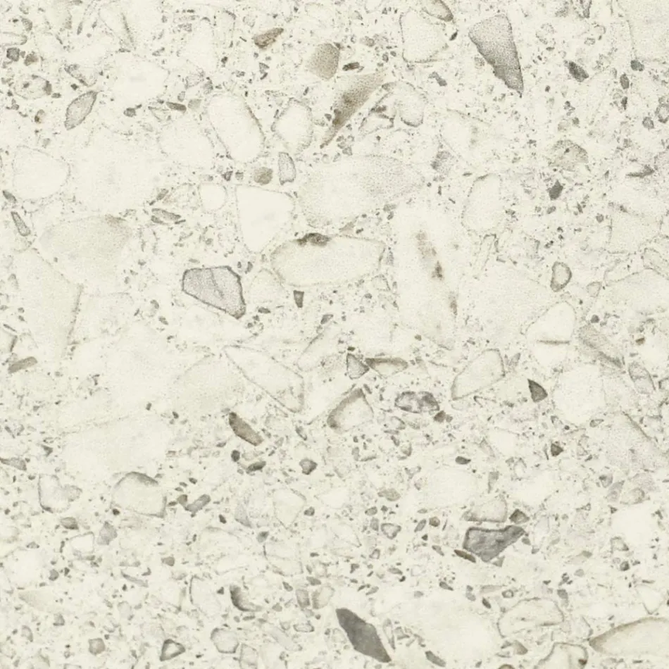 Mesa de exterior con base de madera y tapa de cerámica blanca terrazo - Infinity viadurini